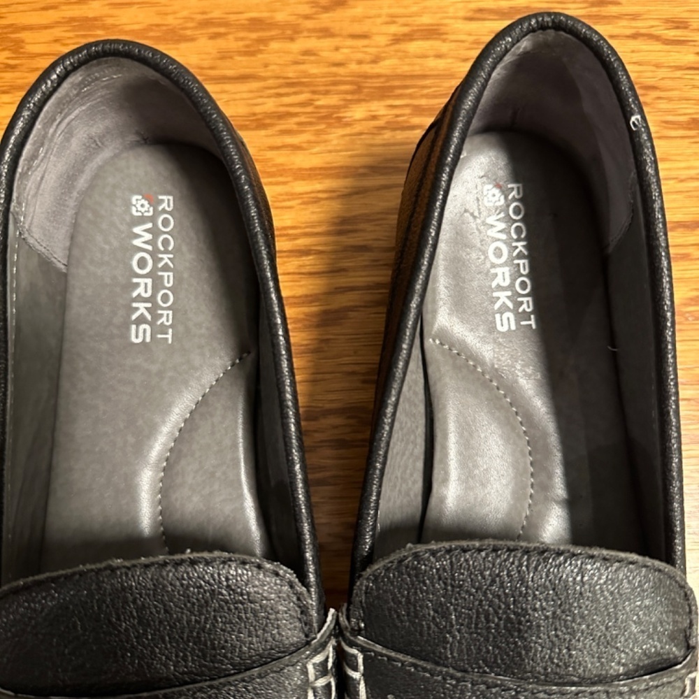 *ROCKPORT* Black Round Toe Flat Shoes Size 8 - Picture 4 of 9